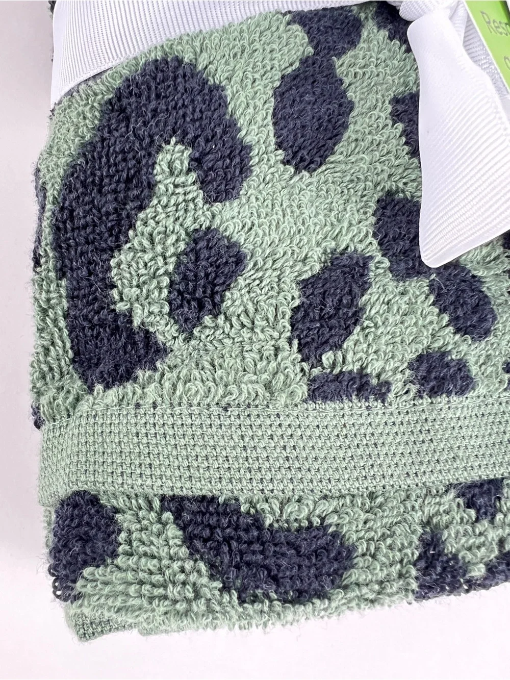 Tahari Home Hand Towel Set Green Black Leopard Print Soft 100% Cotton 2 Pc NEW